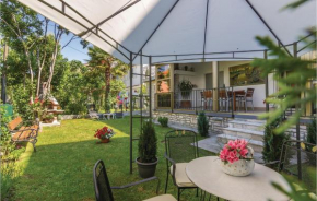 Awesome Home In Rovinj With Kitchen